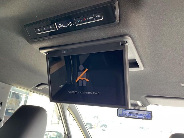 TOYOTA VOXY HYBRID 2022 Image 31