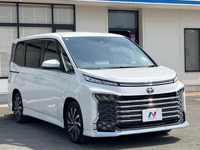 TOYOTA VOXY HYBRID 2022 Image 31