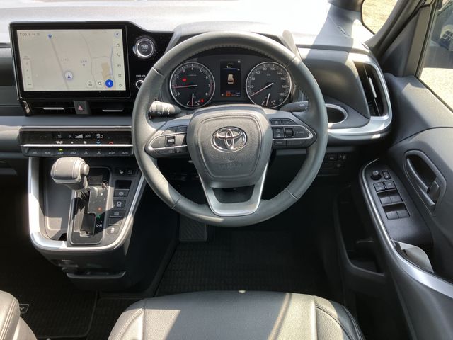 TOYOTA VOXY 2023 Image 31