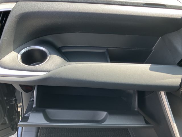 TOYOTA VOXY 2023 Image 31