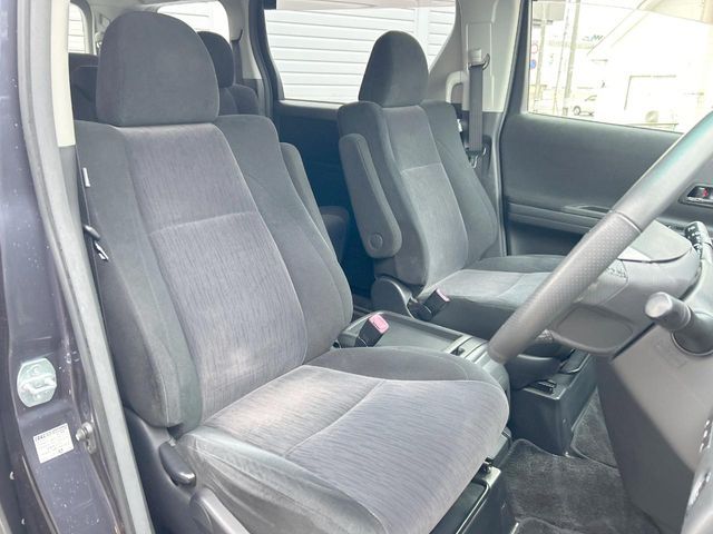 TOYOTA VELLFIRE 2013 Image 31