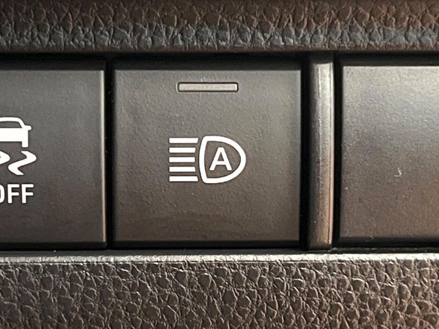 TOYOTA HARRIER 2WD 2020 Image 31