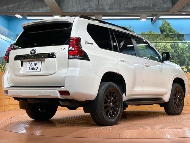 TOYOTA LANDCRUISER PRADO 2022 Image 31