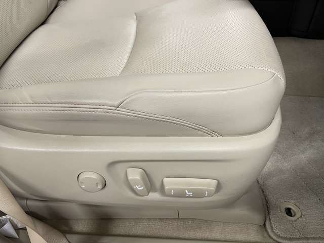 TOYOTA LANDCRUISER PRADO 2019 Image 31