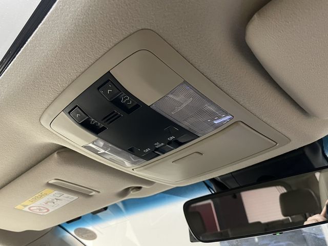 TOYOTA LANDCRUISER PRADO 2019 Image 31