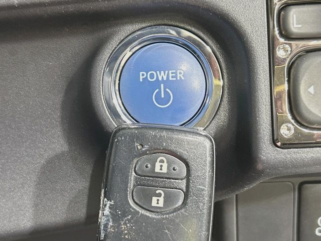 TOYOTA AQUA 2015 Image 31