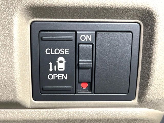 HONDA N BOX 2024 Image 31