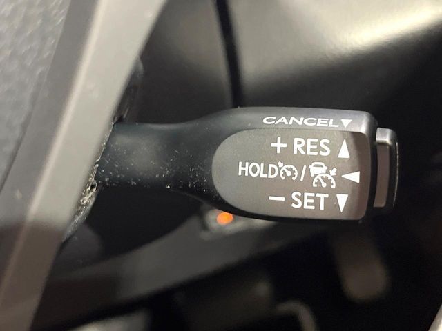 TOYOTA C-HR 2018 Image 31