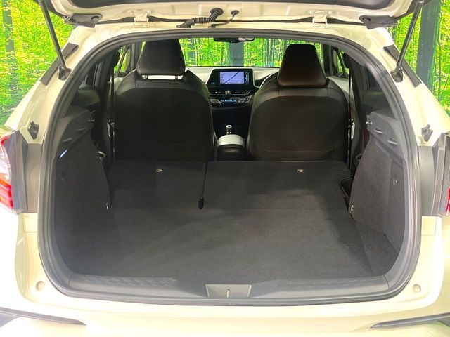 TOYOTA C-HR 2018 Image 31