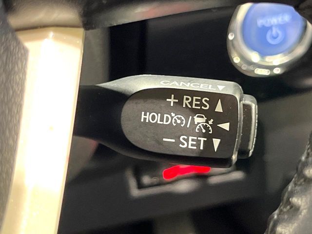 TOYOTA PRIUS 2018 Image 31