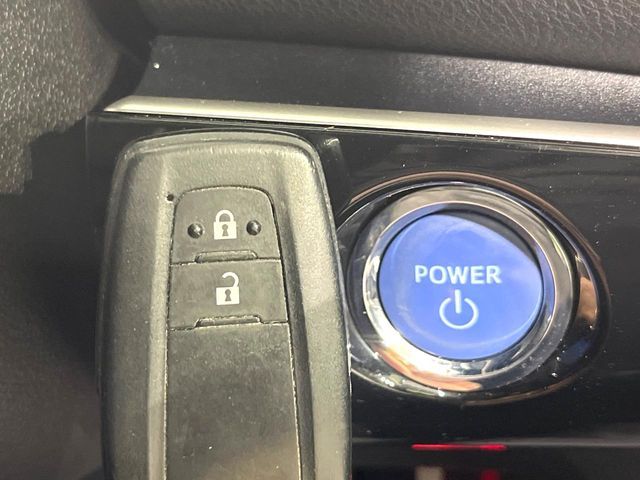 TOYOTA PRIUS 2018 Image 31