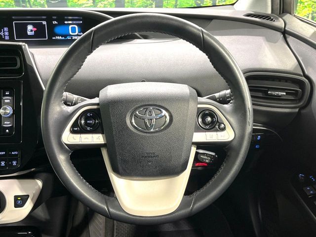 TOYOTA PRIUS 2018 Image 31