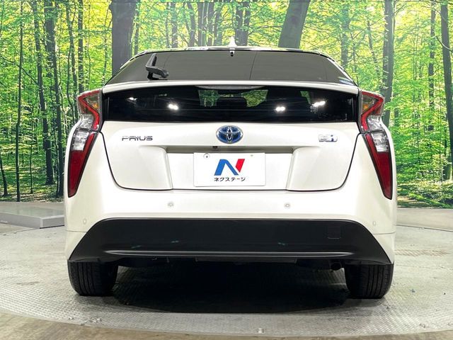 TOYOTA PRIUS 2018 Image 31