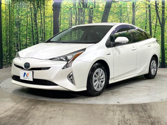 TOYOTA PRIUS 2018 Image 31