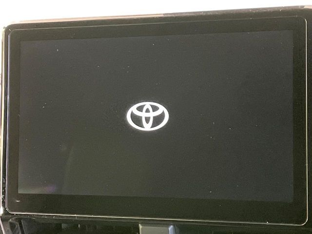 TOYOTA VOXY HYBRID 2022 Image 31