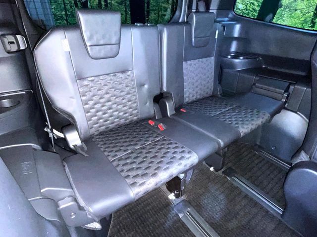 TOYOTA VOXY HYBRID 2022 Image 31