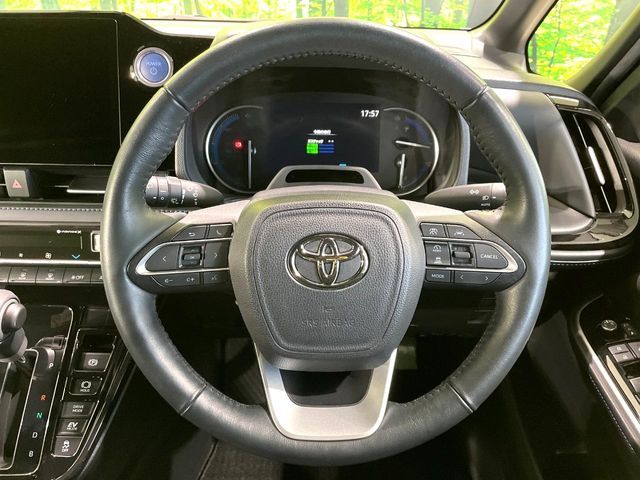 TOYOTA VOXY HYBRID 2022 Image 31