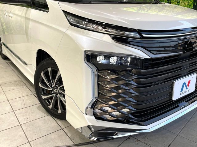 TOYOTA VOXY HYBRID 2022 Image 31