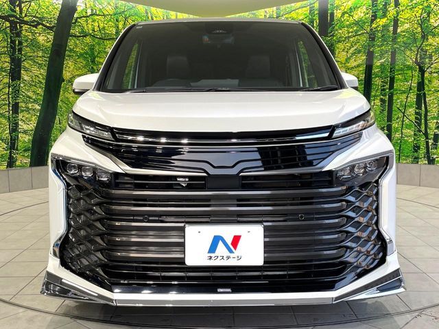 TOYOTA VOXY HYBRID 2022 Image 31