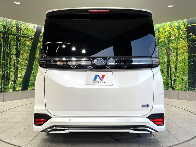 TOYOTA VOXY HYBRID 2022 Image 31