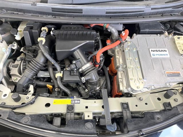 NISSAN NOTE 2017 Image 31