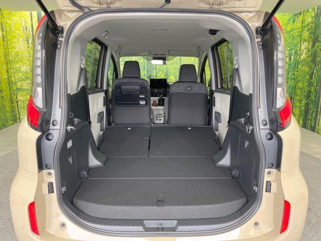 TOYOTA SIENTA HYBRID 2024 Image 31