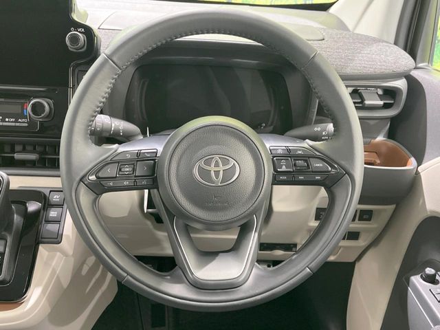 TOYOTA SIENTA HYBRID 2024 Image 31