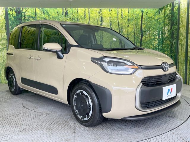 TOYOTA SIENTA HYBRID 2024 Image 31