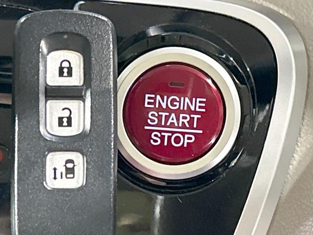 HONDA N BOX 2017 Image 31