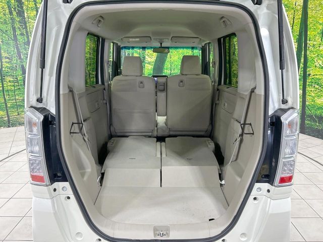 HONDA N BOX 2017 Image 31