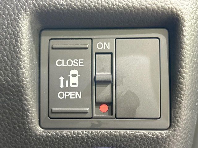 HONDA N BOX CUSTOM 2019 Image 31