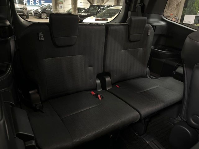 TOYOTA VOXY HYBRID 2023 Image 31