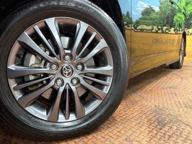 TOYOTA VOXY HYBRID 2023 Image 31