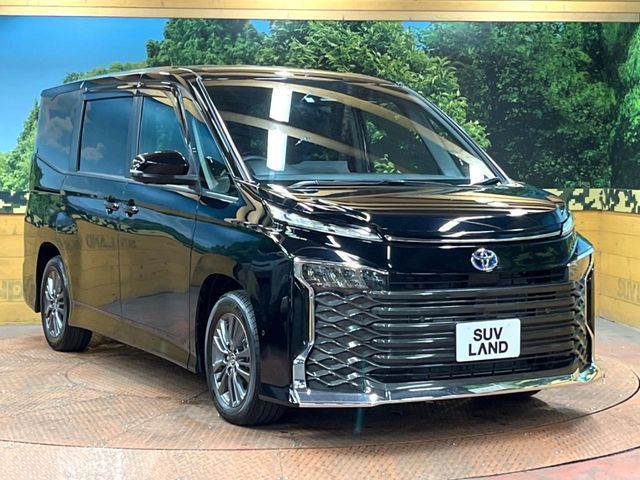 TOYOTA VOXY HYBRID 2023 Image 31