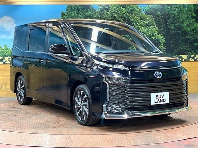 TOYOTA VOXY HYBRID 2023 Image 31