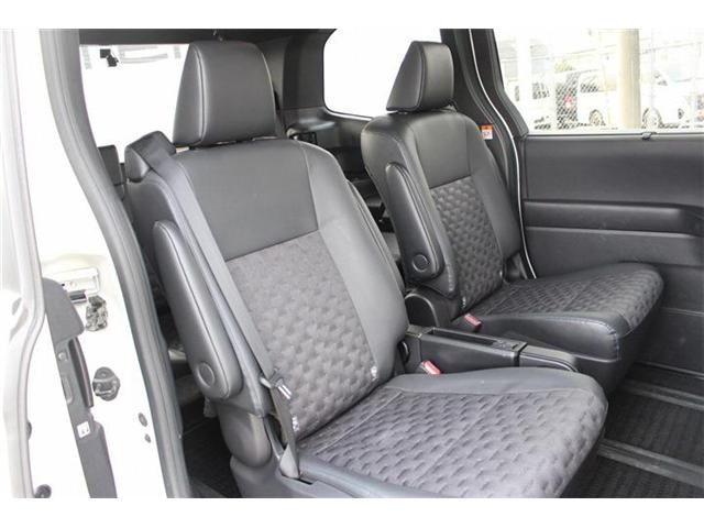 TOYOTA VOXY HYBRID 2022 Image 31