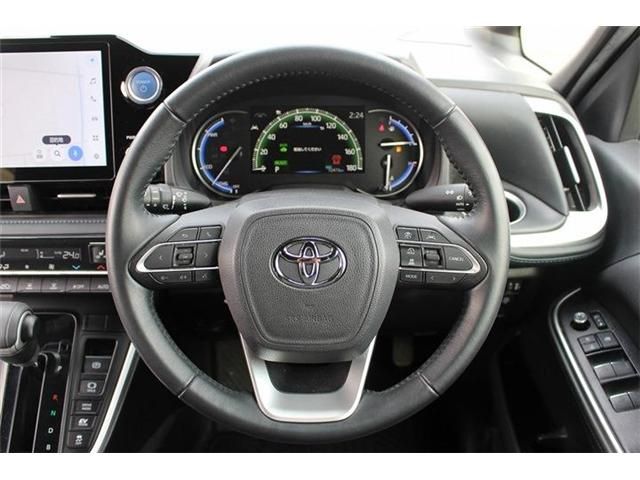 TOYOTA VOXY HYBRID 2022 Image 31