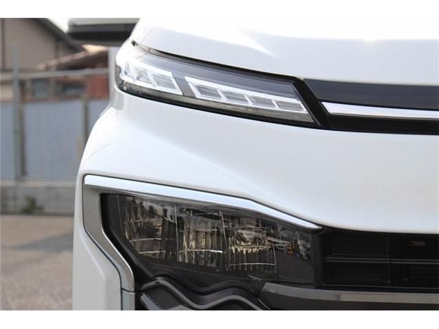 TOYOTA VOXY HYBRID 2022 Image 31