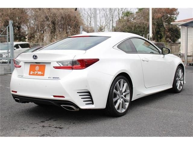 TOYOTA LEXUS RC300H 2015 Image 31