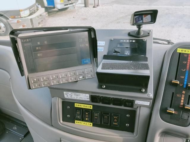 HINO PONCHO 2013 Image 31