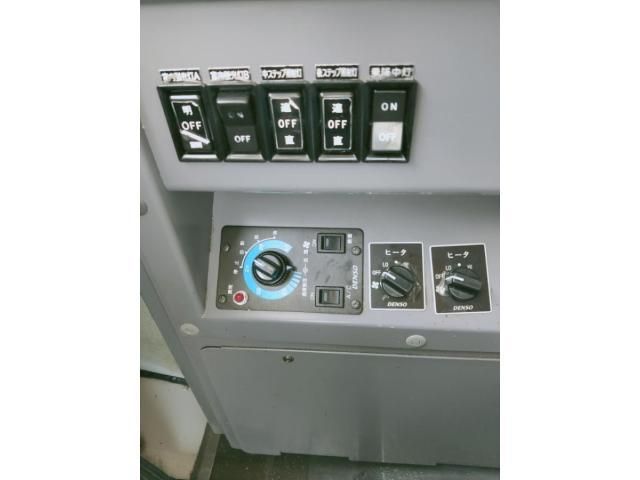 HINO PONCHO 2013 Image 31