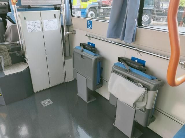 HINO PONCHO 2013 Image 31