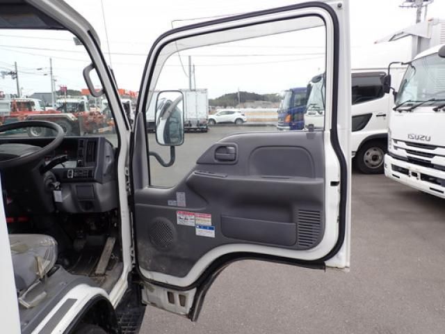ISUZU ELF 2016 Image 31