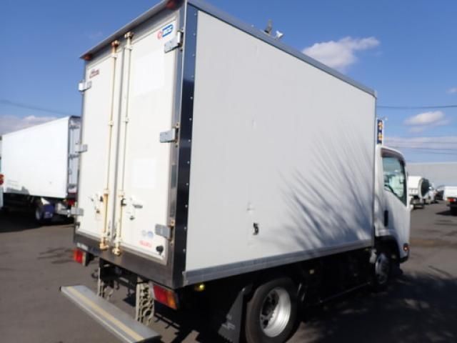 ISUZU ELF 2017 Image 31