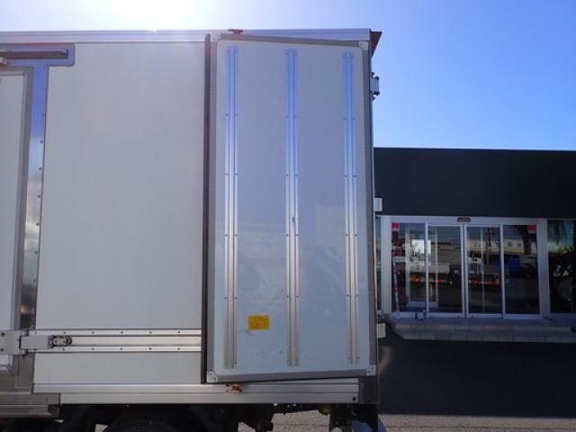 ISUZU ELF 2017 Image 31