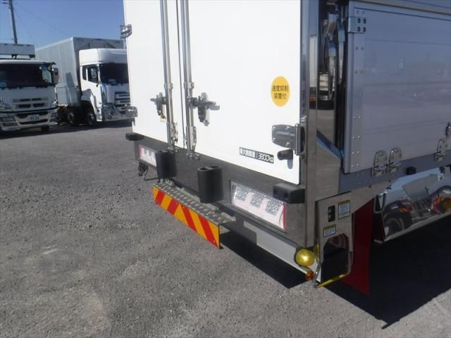 NISSAN DIESEL QUON 2025 Image 31