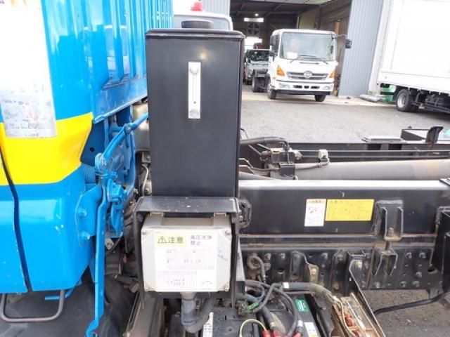 MITSUBISHI CANTER 2015 Image 31