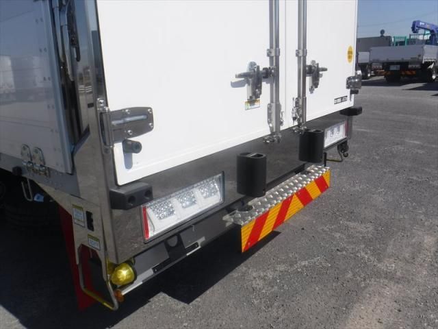 NISSAN DIESEL QUON 2025 Image 31