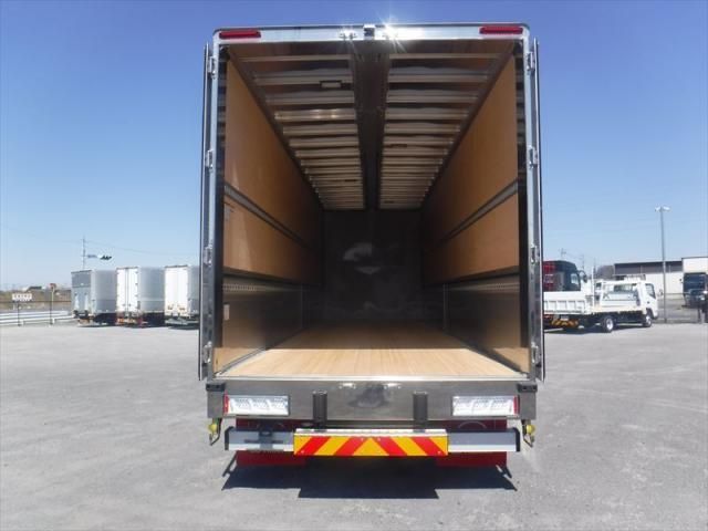 NISSAN DIESEL QUON 2025 Image 31