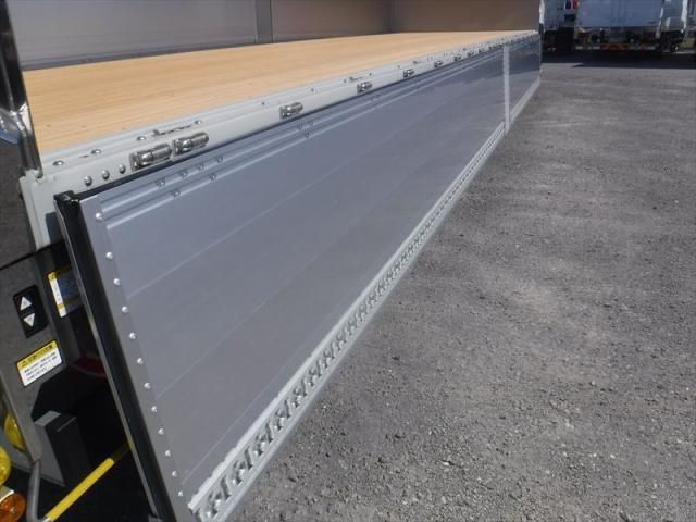 NISSAN DIESEL QUON 2025 Image 31